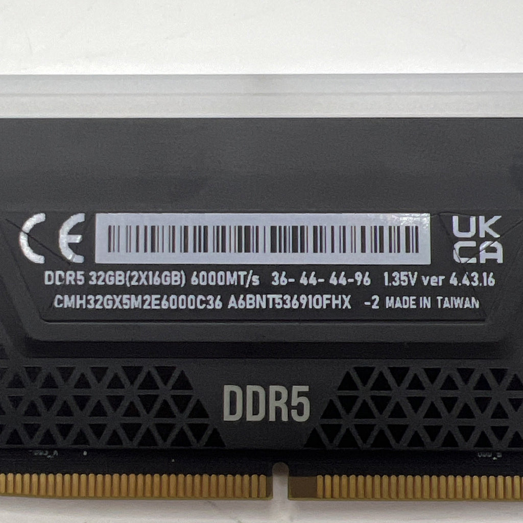Corsair Vengeance RGB DDR5 16GB (1x16GB) 6000 DIMM Intel XMP CMH32GX5M2E6000C36