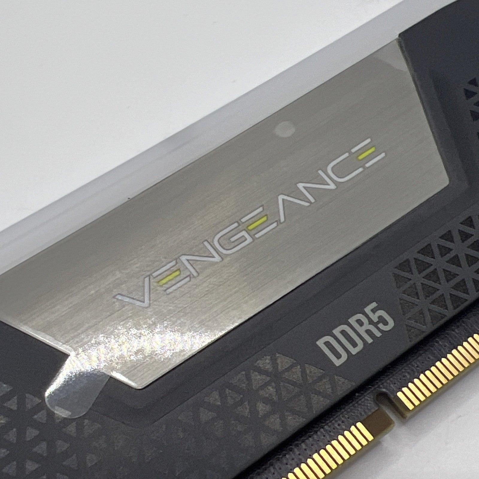 (PARTS) Corsair Vengeance RGB DDR5 16GB (1x16GB) 6000 DIMM CMH32GX5M2E6000C36