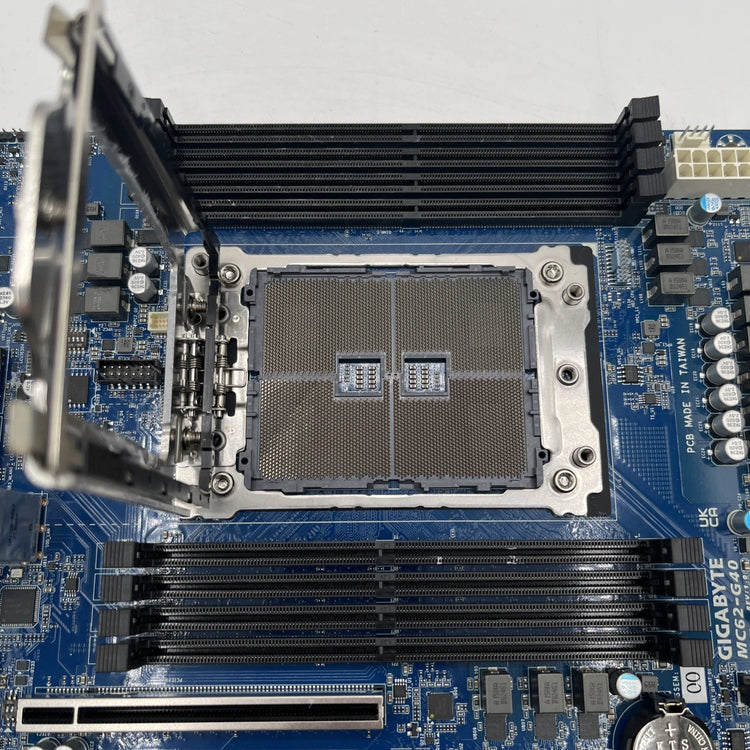 GIGABYTE MC62-G40 sWRX8 WRX80 SSI CEB DDR4 Workstation Motherboard