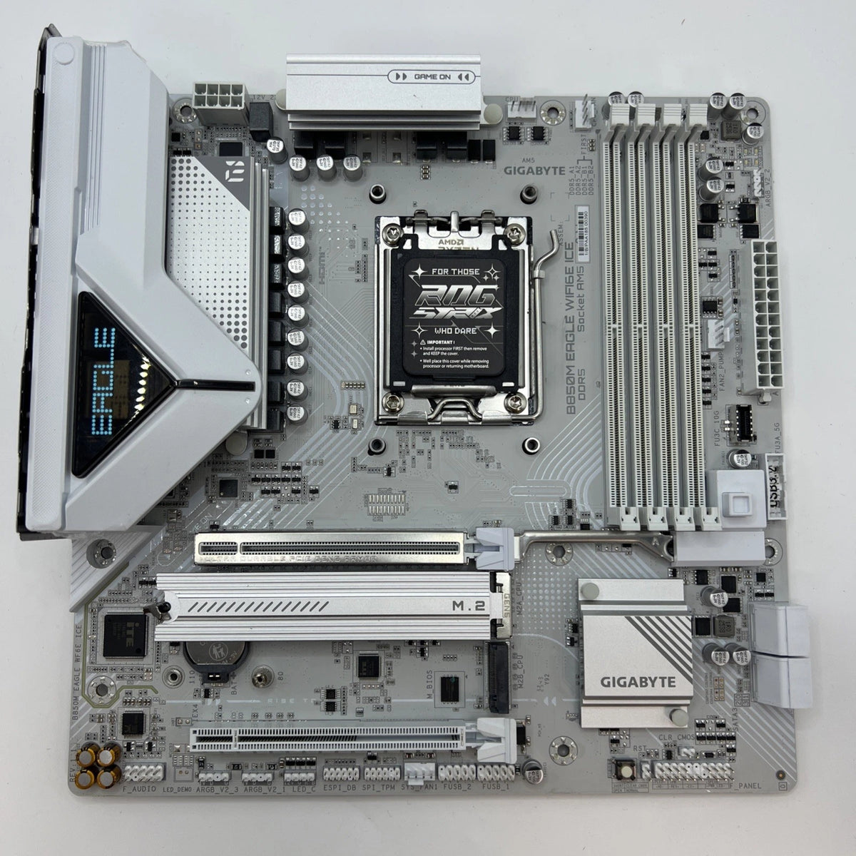 GIGABYTE B850M EAGLE WIFI6E ICE (Socket AM5) AMD B850 Micro-ATX DDR5 Wi-Fi