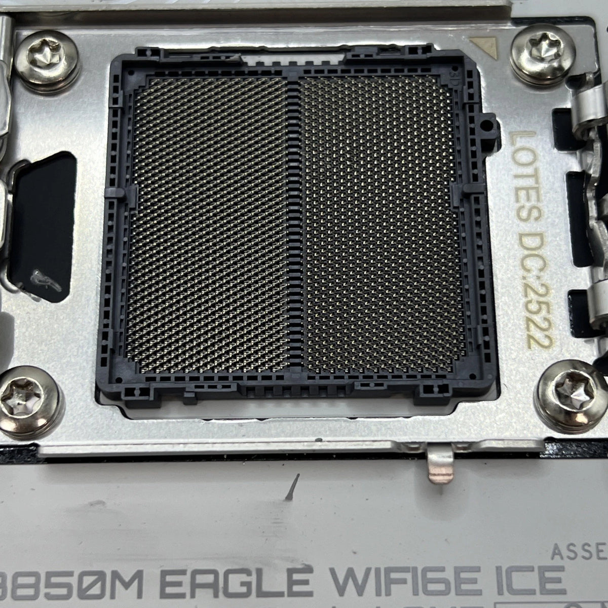 GIGABYTE B850M EAGLE WIFI6E ICE (Socket AM5) AMD B850 Micro-ATX DDR5 Wi-Fi