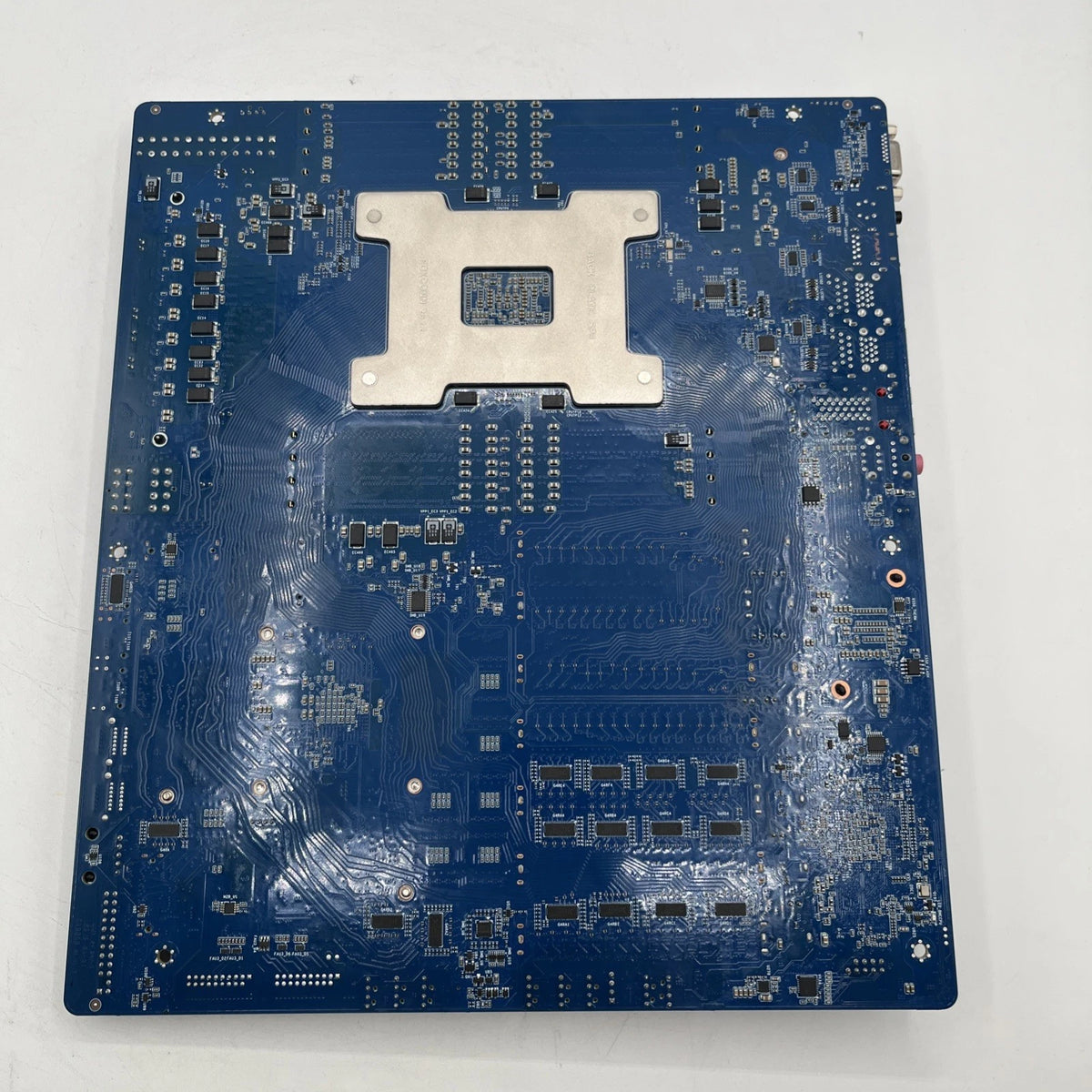 GIGABYTE MC62-G40 sWRX8 WRX80 SSI CEB DDR4 Workstation Motherboard