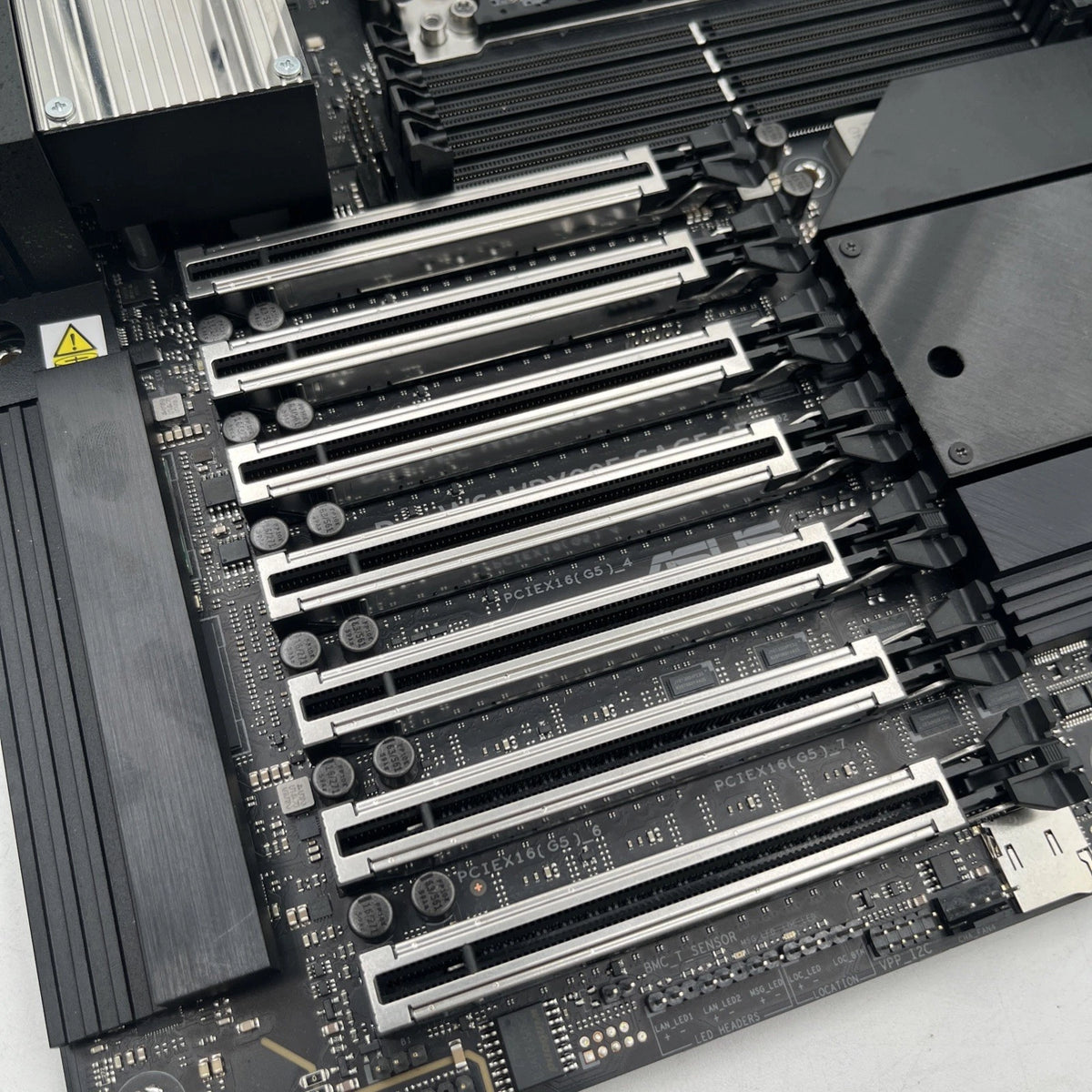 ASUS Pro WS WRX90E-SAGE SE Workstation Motherboard, DDR5, PCIe 5.0