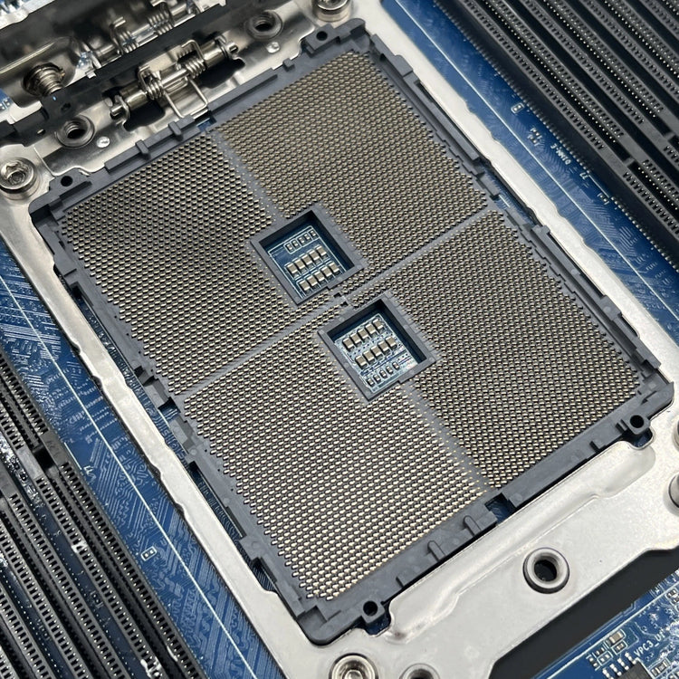GIGABYTE MC62-G40 sWRX8 WRX80 SSI CEB DDR4 Workstation Motherboard